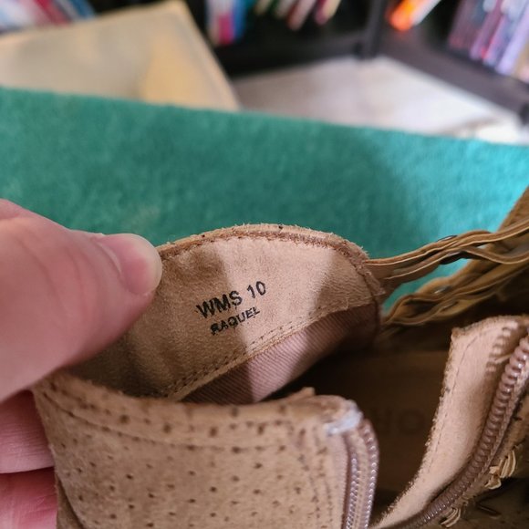 Report size 10 Microsuede Brown Heels - Picture 2 of 2